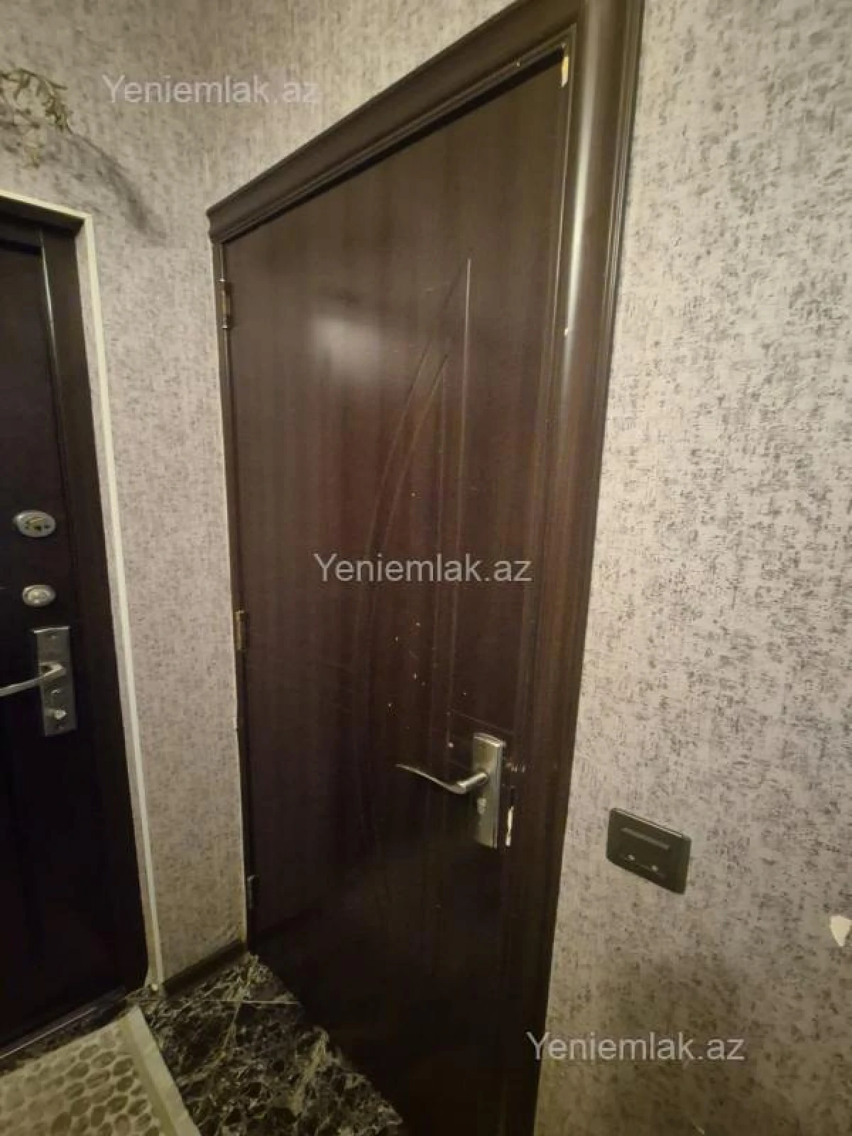 Satılır 3 otaqlı köhnə tikili 75 m²
