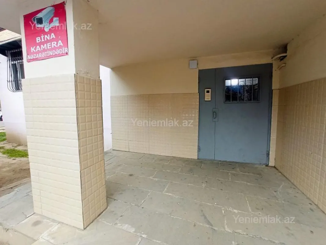 Satılır 2 otaqlı köhnə tikili 65 m²