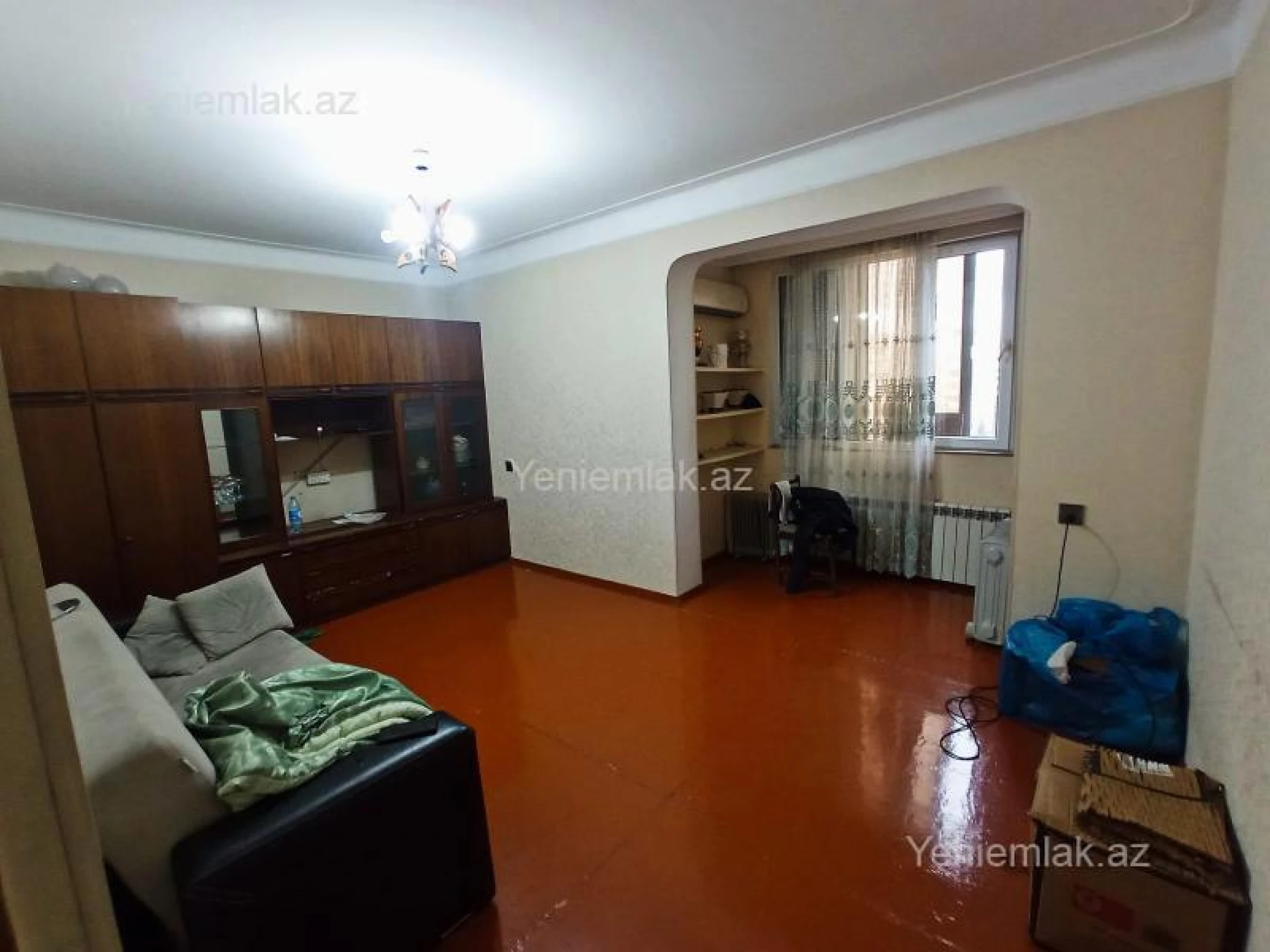 Satılır 2 otaqlı köhnə tikili 65 m²