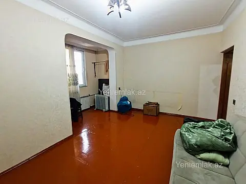 Satılır 2 otaqlı köhnə tikili 65 m²