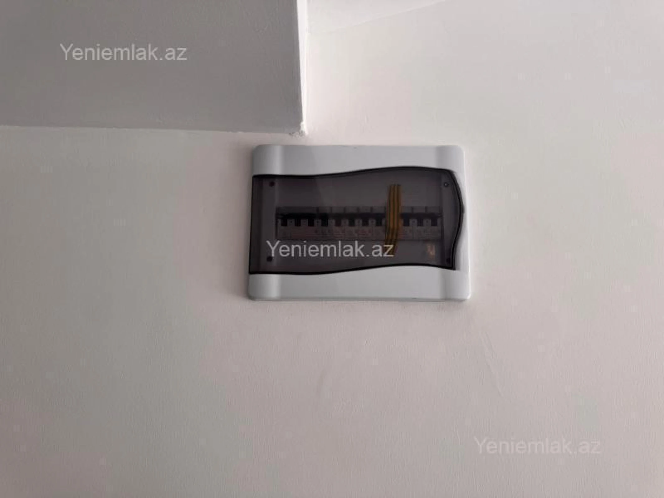 Satılır 1 otaqlı ofis 60 m²