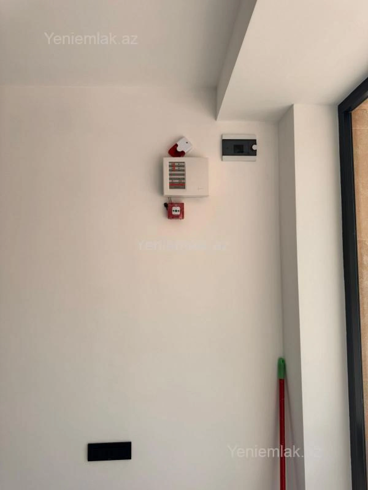 Satılır 1 otaqlı ofis 60 m²