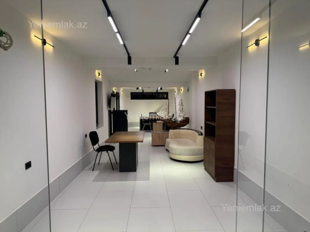 Satılır 1 otaqlı ofis 60 m²