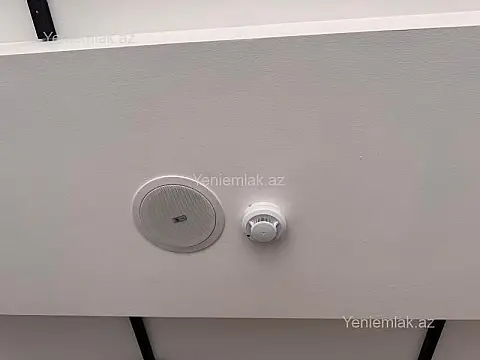 Satılır 1 otaqlı ofis 60 m²