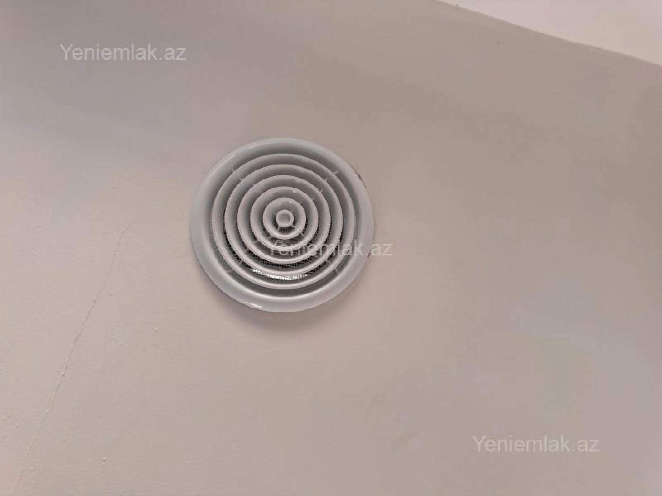 Satılır 1 otaqlı ofis 60 m²