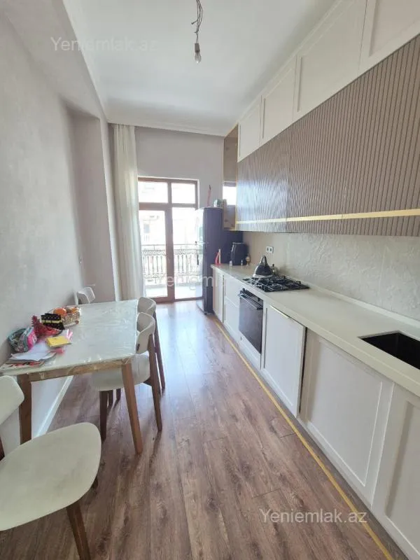 Satılır 3 otaqlı yeni tikili 107 m²