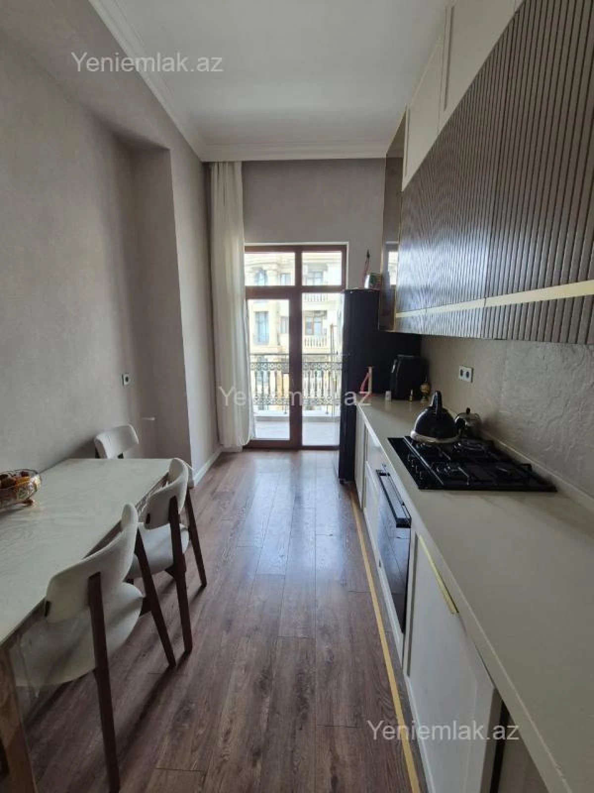 Satılır 3 otaqlı yeni tikili 107 m²