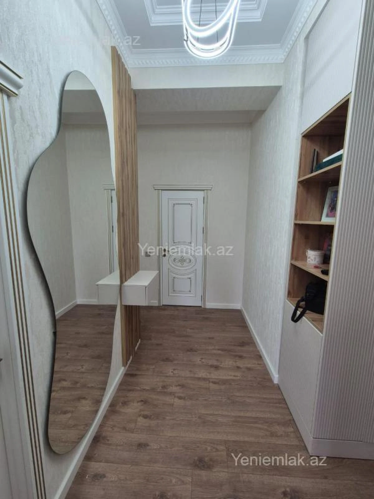 Satılır 3 otaqlı yeni tikili 107 m²