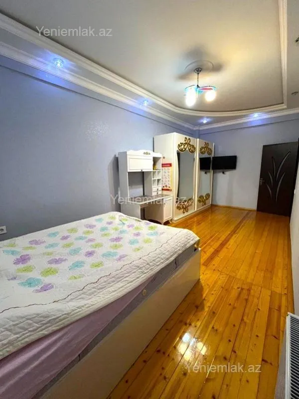 Satılır 3 otaqlı yeni tikili 145 m²