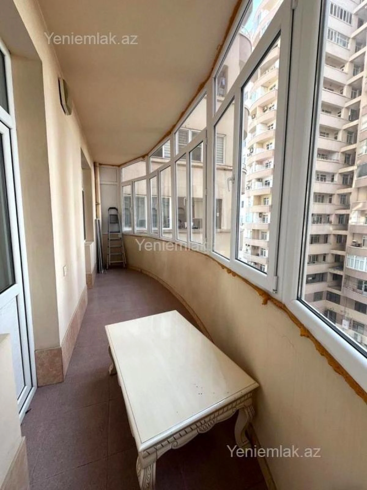 Satılır 3 otaqlı yeni tikili 145 m²
