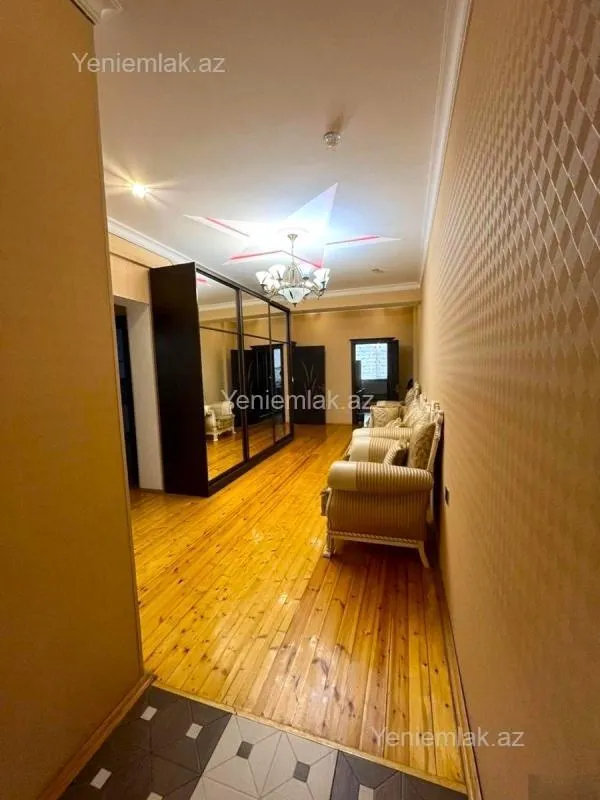 Satılır 3 otaqlı yeni tikili 145 m²
