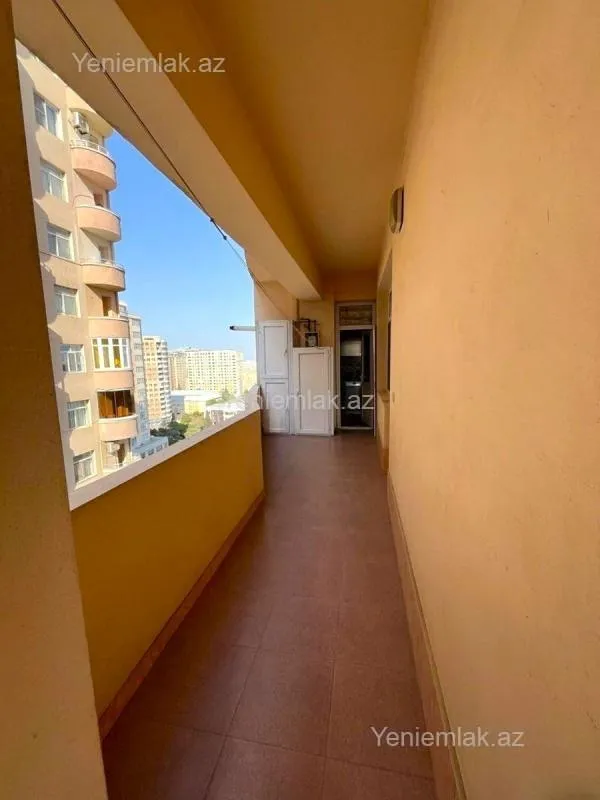 Satılır 3 otaqlı yeni tikili 145 m²