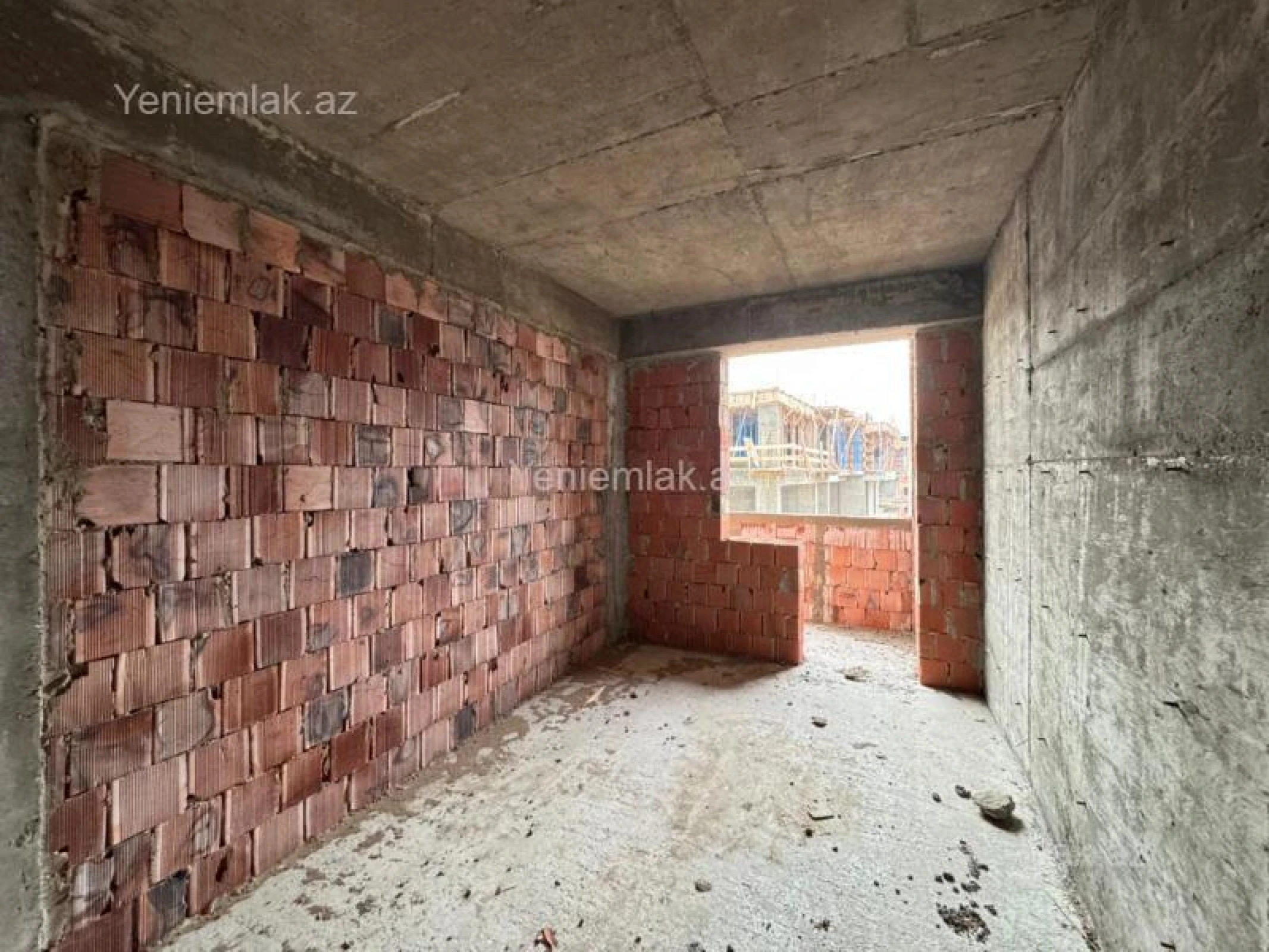 Satılır 3 otaqlı yeni tikili 76.49 m²