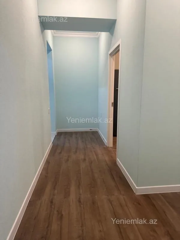 Satılır 3 otaqlı yeni tikili 110 m²