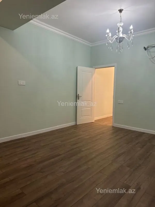Satılır 3 otaqlı yeni tikili 110 m²