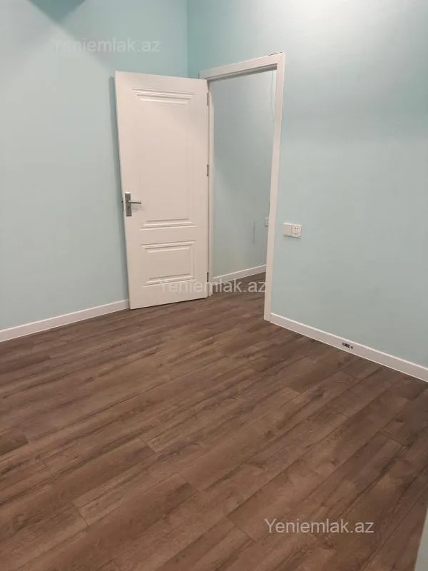 Satılır 3 otaqlı yeni tikili 110 m²