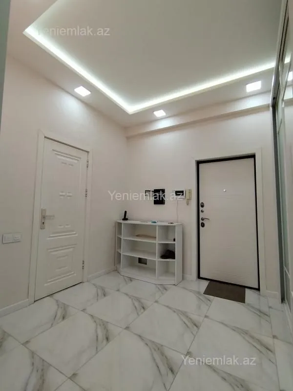 Satılır 15 otaqlı yeni tikili 70 m²