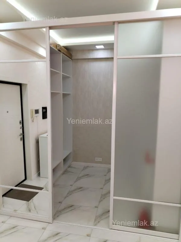 Satılır 15 otaqlı yeni tikili 70 m²