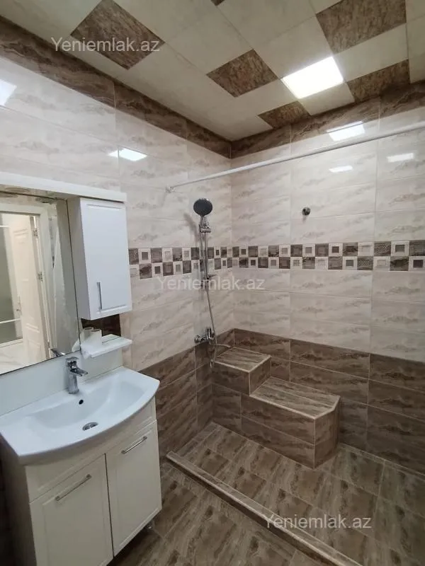 Satılır 15 otaqlı yeni tikili 70 m²