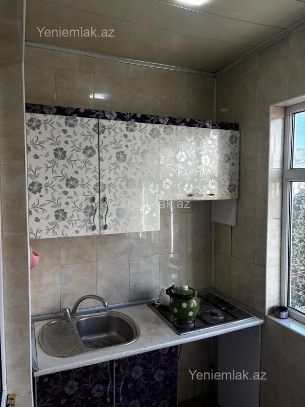 Satılır 2 otaqlı köhnə tikili 45 m²