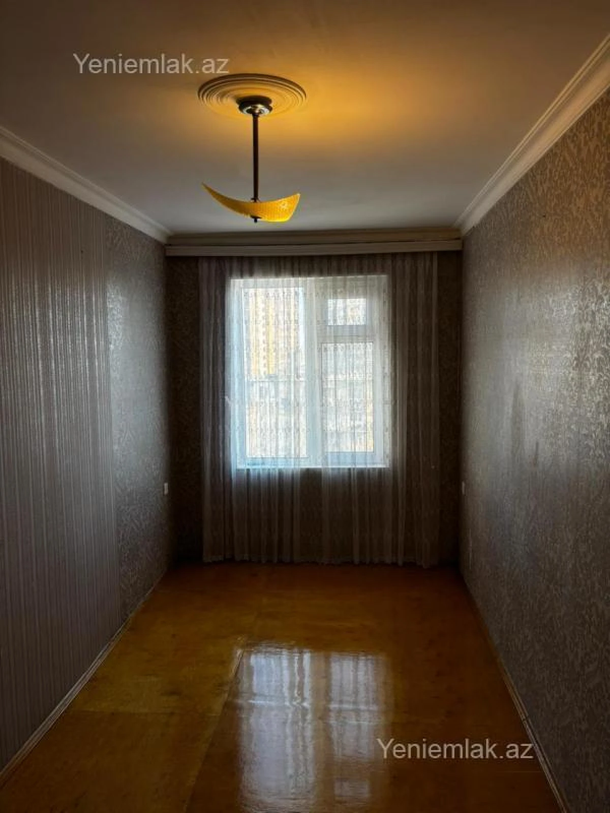 Satılır 2 otaqlı köhnə tikili 45 m²