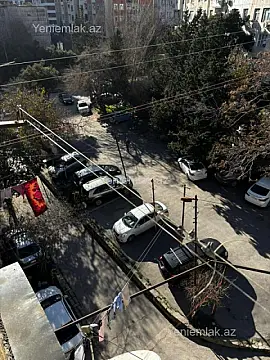 Satılır 2 otaqlı köhnə tikili 45 m²