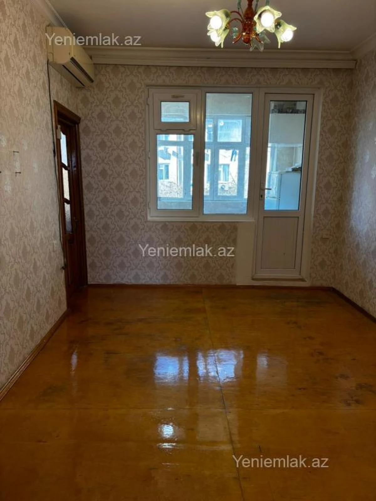 Satılır 2 otaqlı köhnə tikili 45 m²