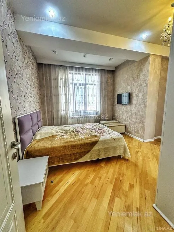 Satılır 3 otaqlı yeni tikili 125 m²