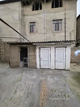 Satılır 8 otaqlı həyət evi 250 m²