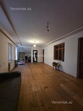 Satılır 8 otaqlı həyət evi 250 m²