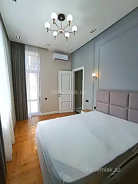 Satılır 3 otaqlı yeni tikili 85 m²