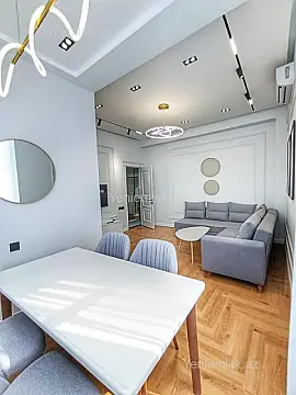 Satılır 3 otaqlı yeni tikili 85 m²