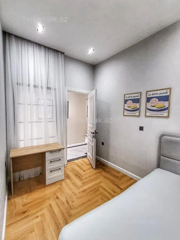 Satılır 3 otaqlı yeni tikili 85 m²