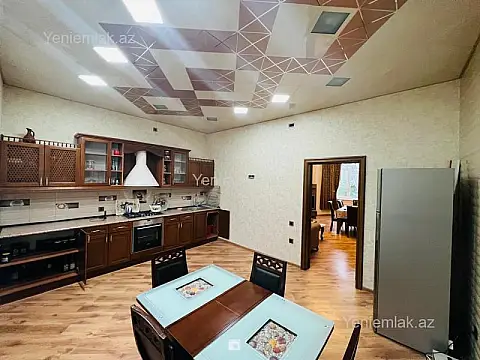 Satılır 6 otaqlı həyət evi 224 m²