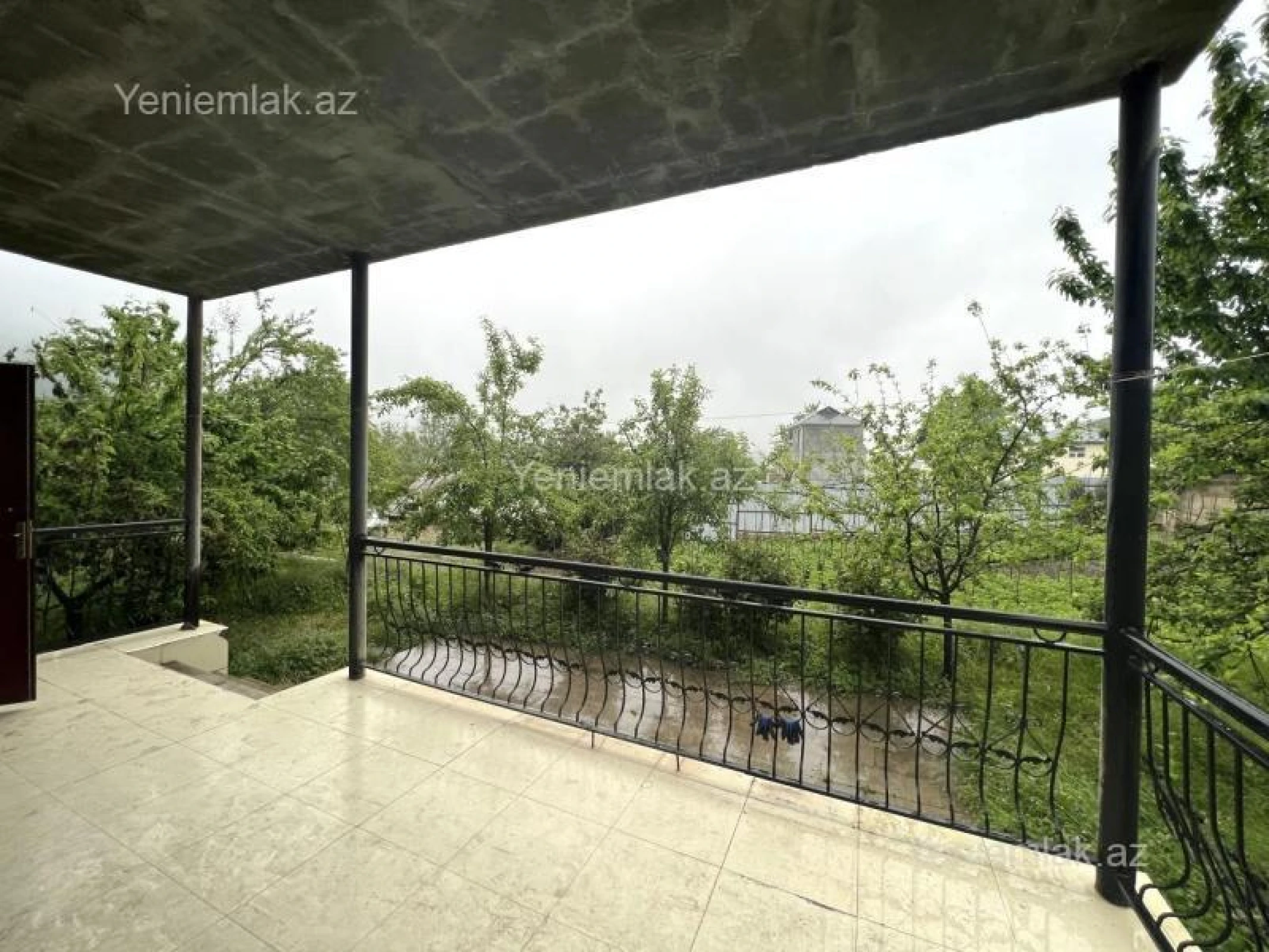 Satılır 6 otaqlı həyət evi 224 m²