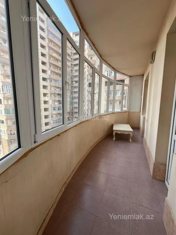 Satılır 3 otaqlı yeni tikili 152 m²