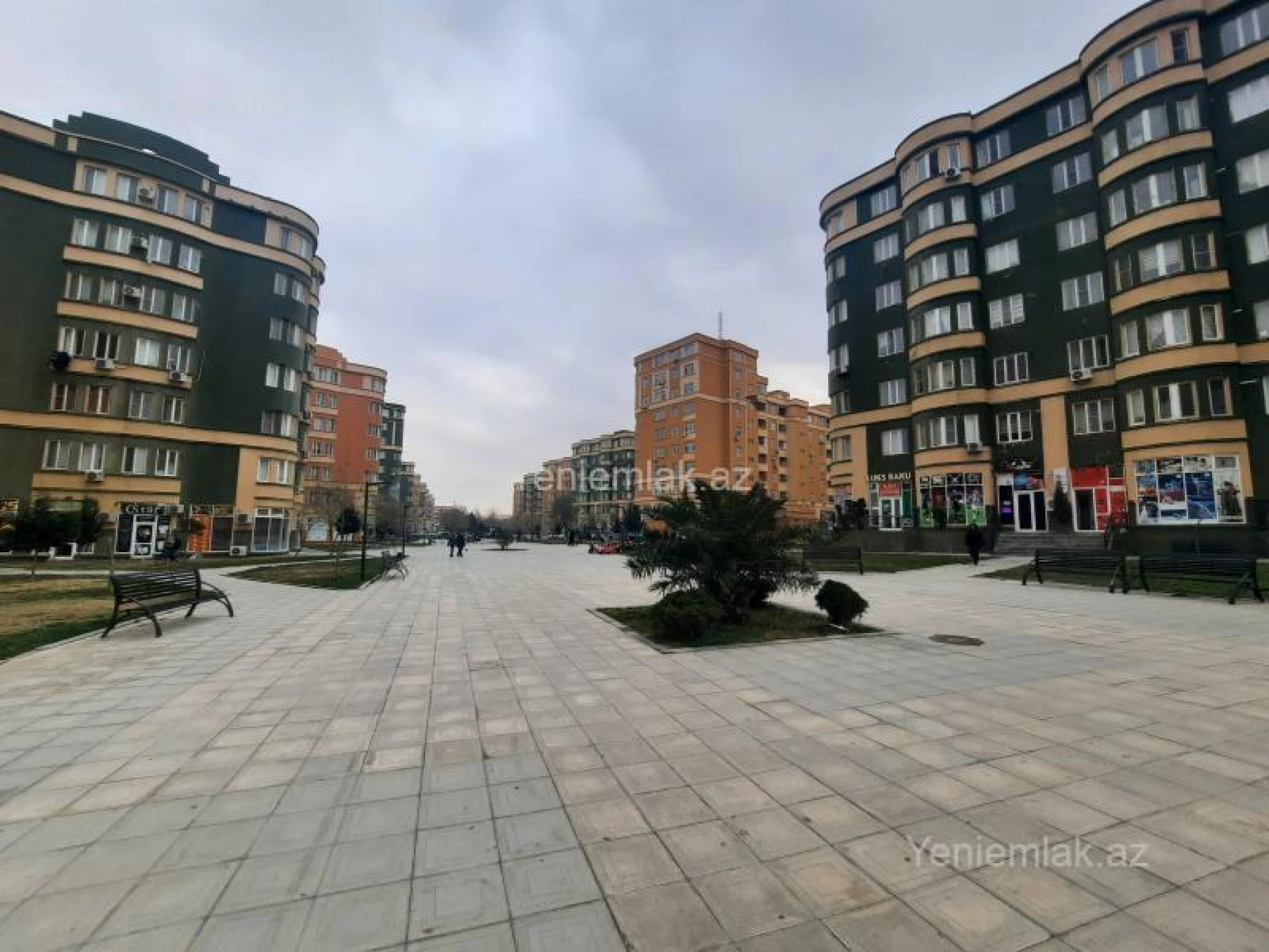 Satılır 3 otaqlı yeni tikili 92 m²