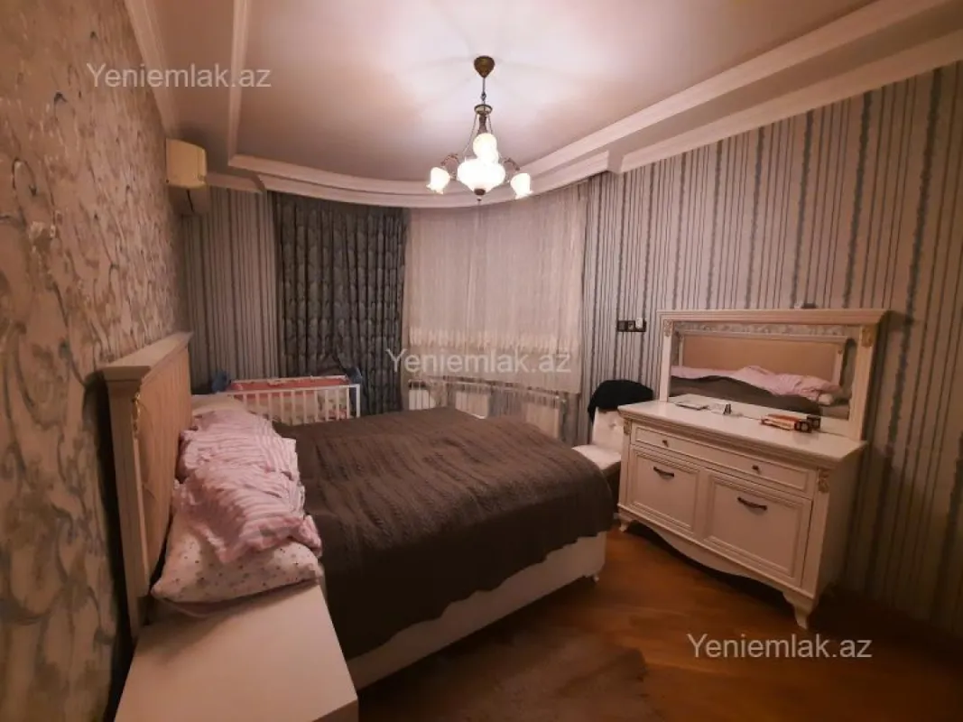 Satılır 3 otaqlı yeni tikili 92 m²