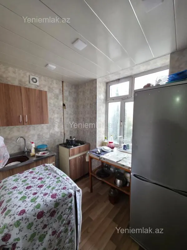 Satılır 2 otaqlı köhnə tikili 50 m²