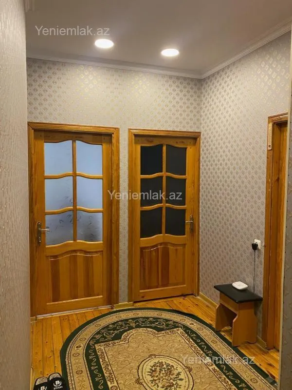 Satılır 3 otaqlı köhnə tikili 90 m²