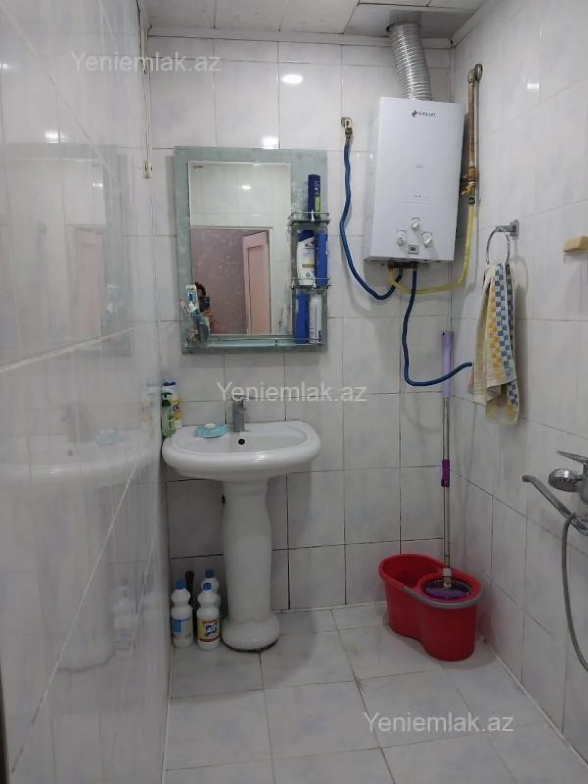 Satılır 3 otaqlı köhnə tikili 90 m²
