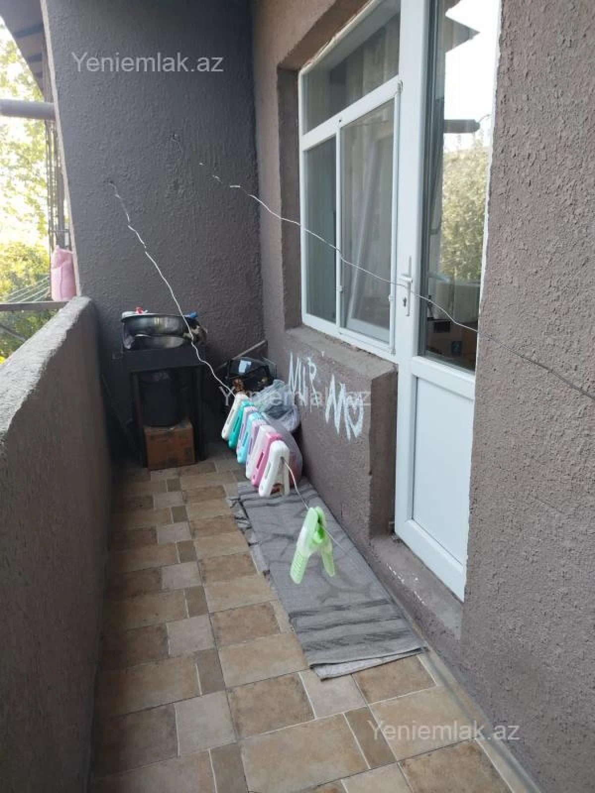 Satılır 4 otaqlı köhnə tikili 100 m²