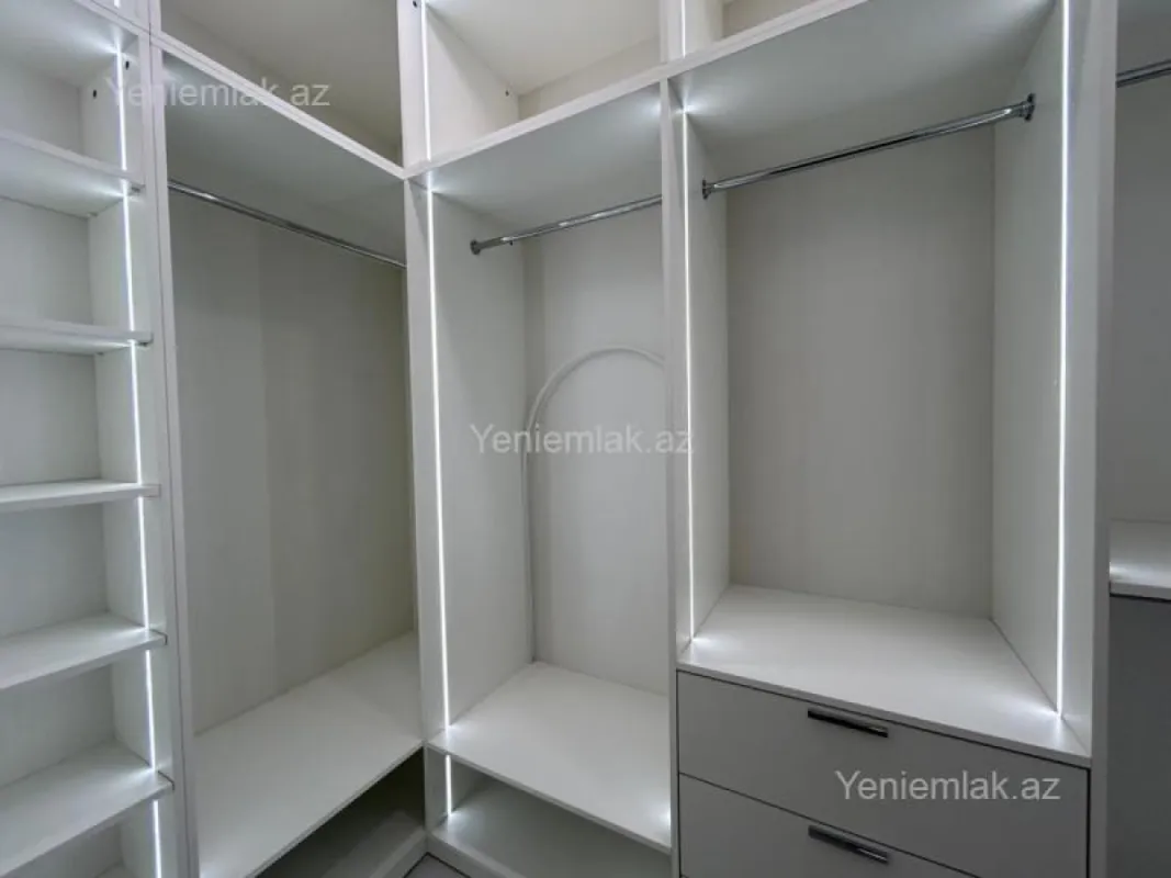 Satılır 2 otaqlı yeni tikili 95 m²