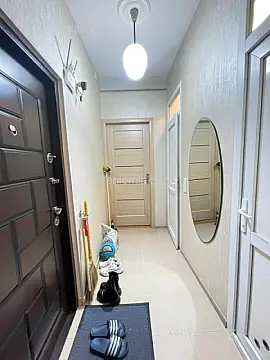 Satılır 2 otaqlı köhnə tikili 42 m²