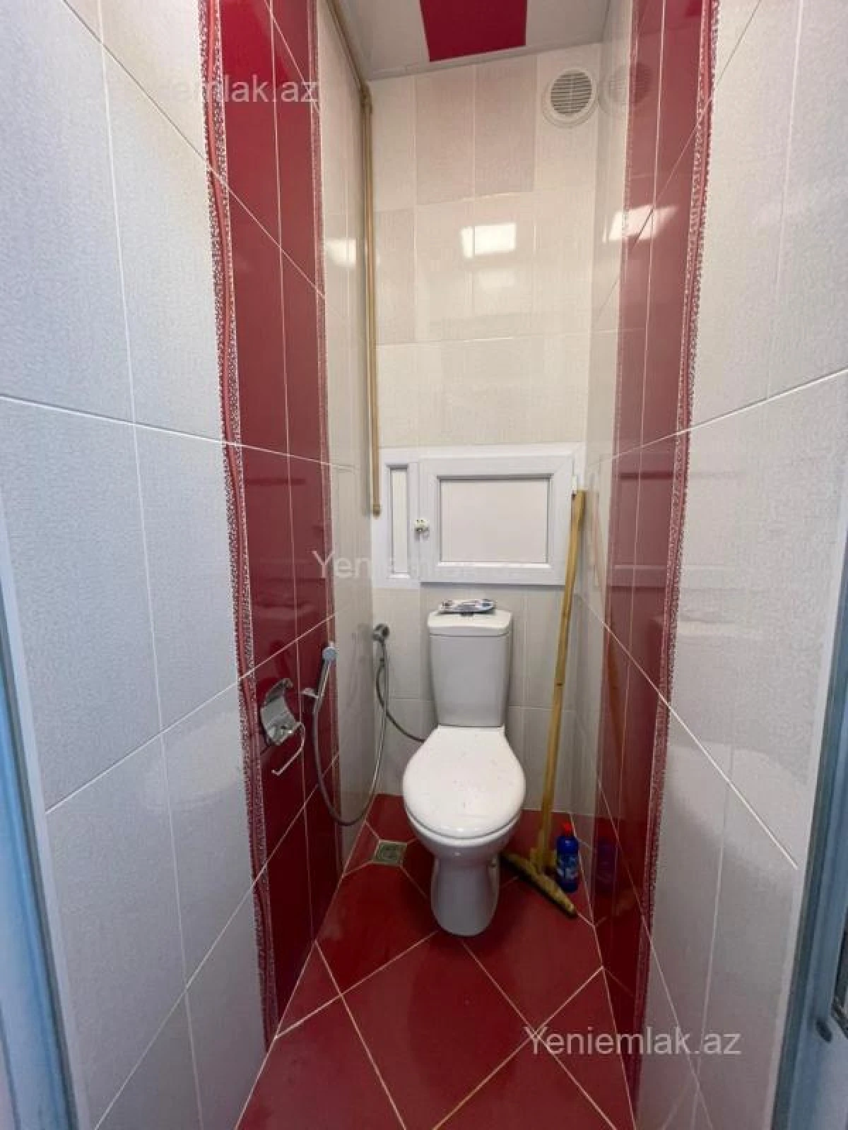 Satılır 2 otaqlı köhnə tikili 42 m²