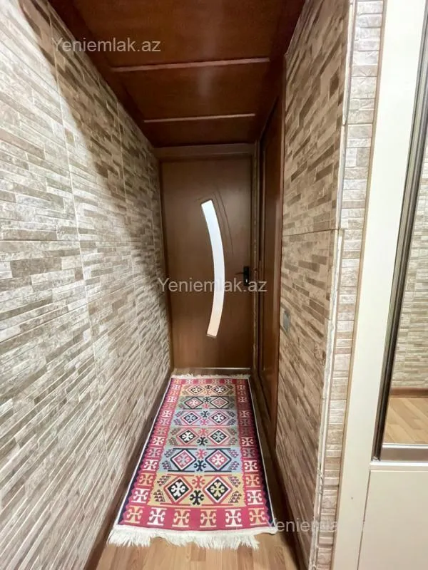 Satılır 2 otaqlı köhnə tikili 50 m²