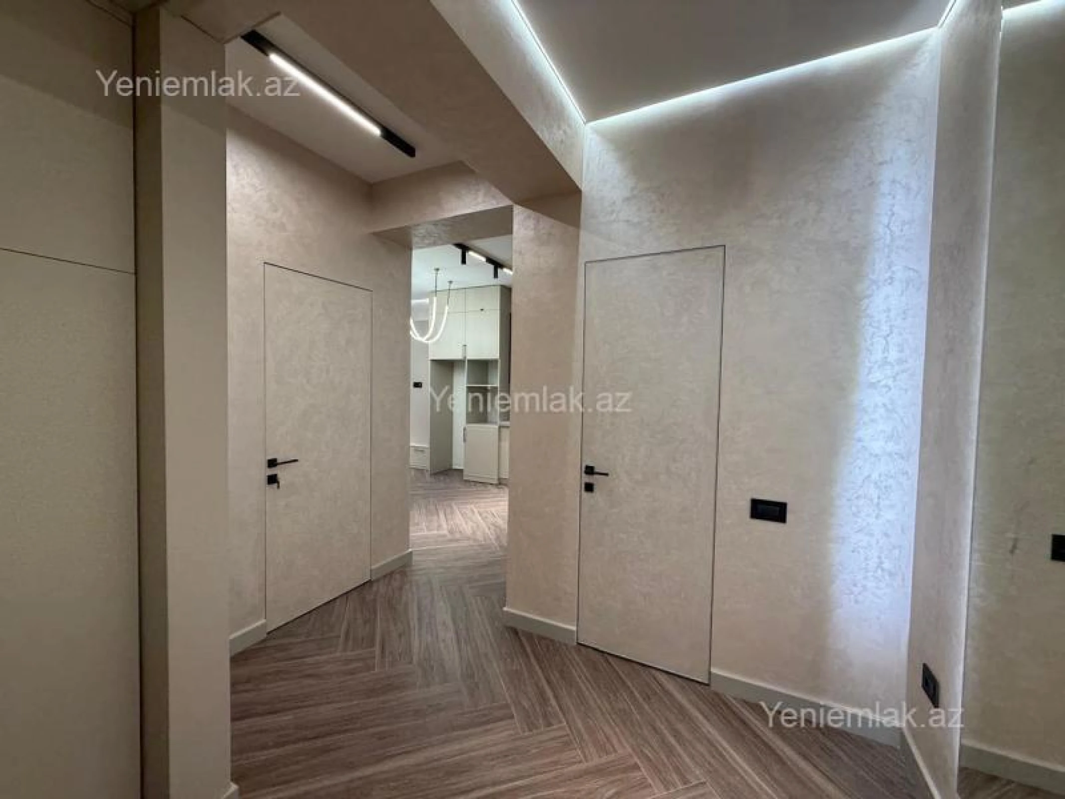 Satılır 2 otaqlı yeni tikili 70 m²