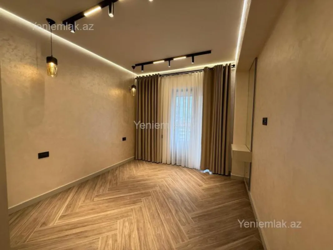 Satılır 2 otaqlı yeni tikili 70 m²