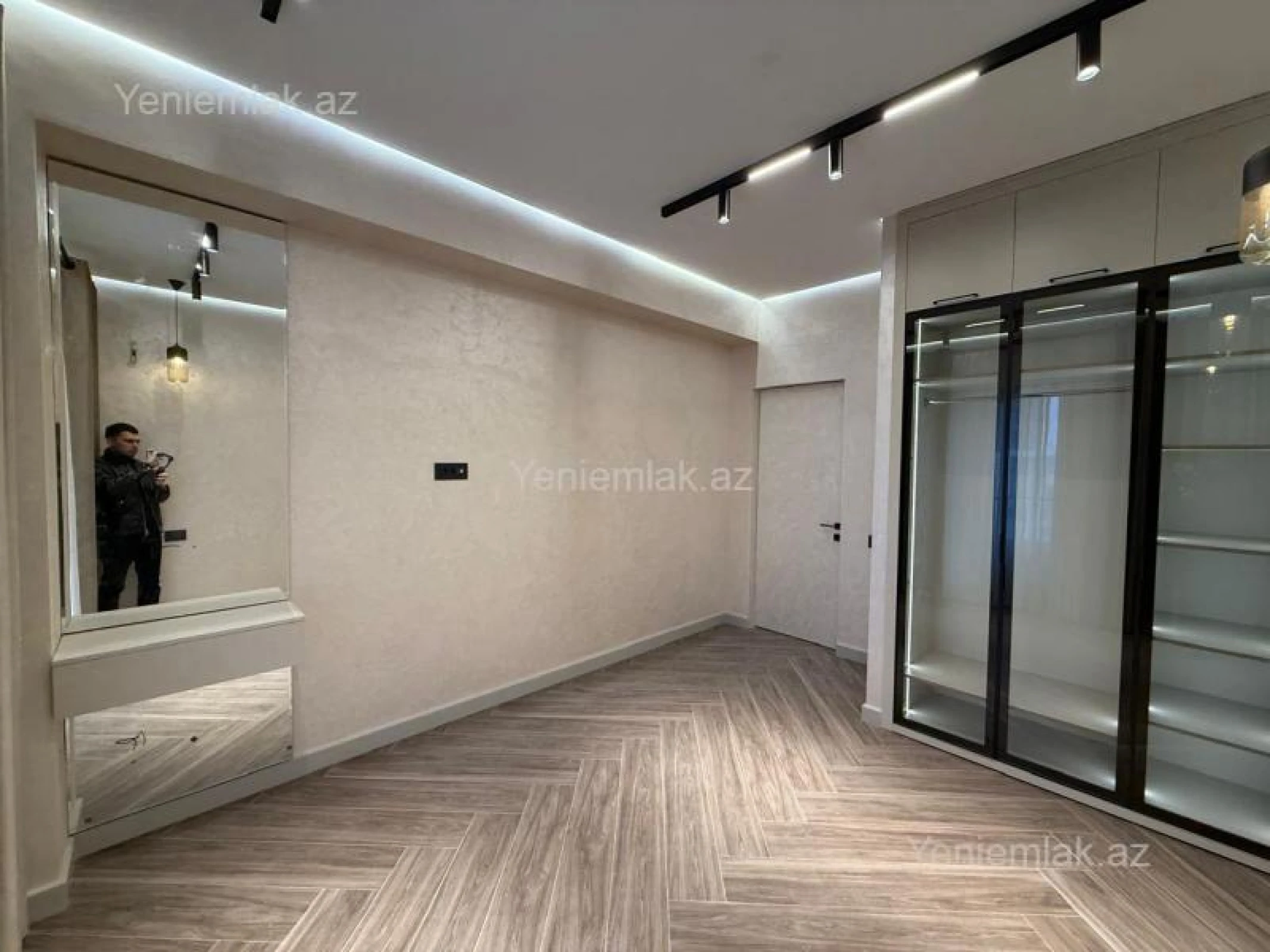 Satılır 2 otaqlı yeni tikili 70 m²