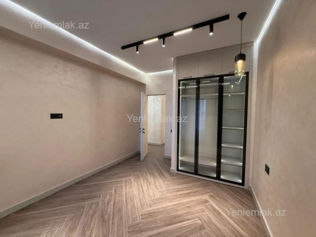 Satılır 2 otaqlı yeni tikili 70 m²